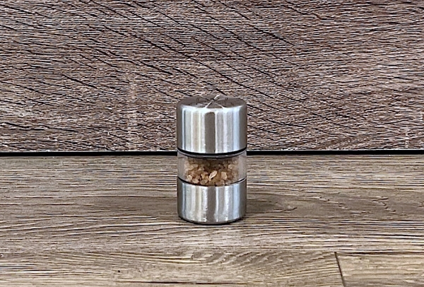 Mini-Gewürzmühle mit Rauchsalz